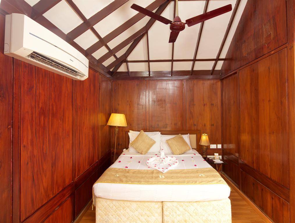 Poovar Island Resort Exterior photo