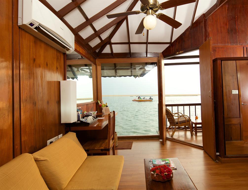 Poovar Island Resort Exterior photo