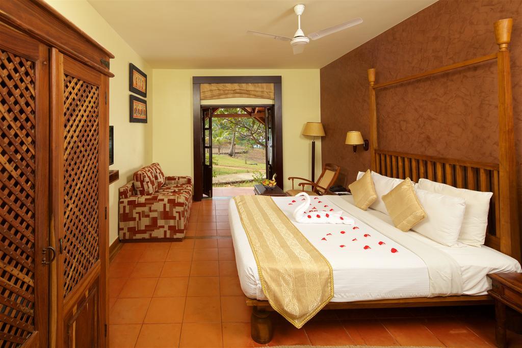 Poovar Island Resort Exterior photo