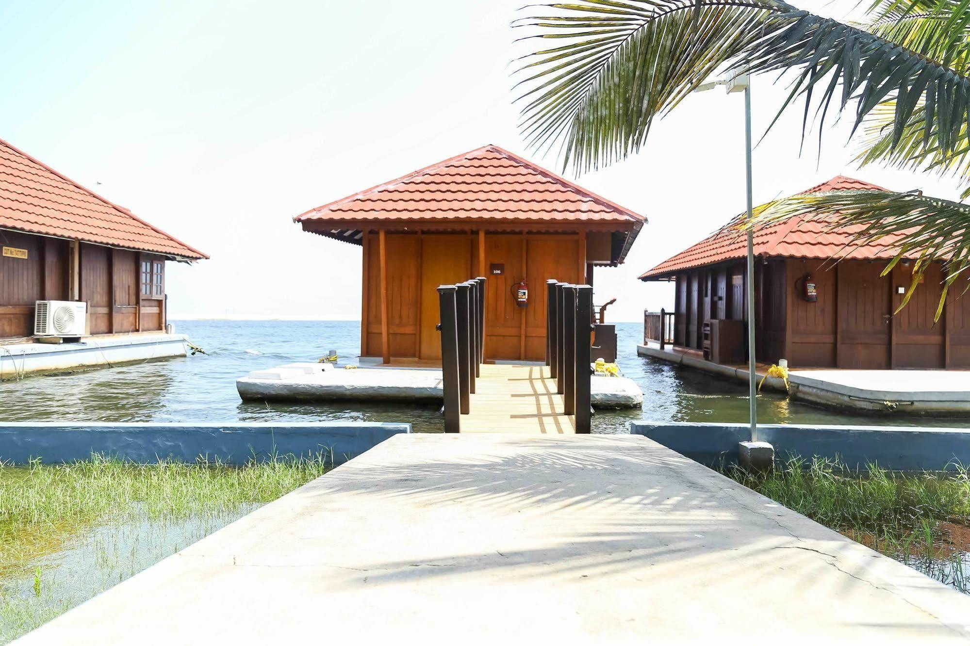 Poovar Island Resort Exterior photo